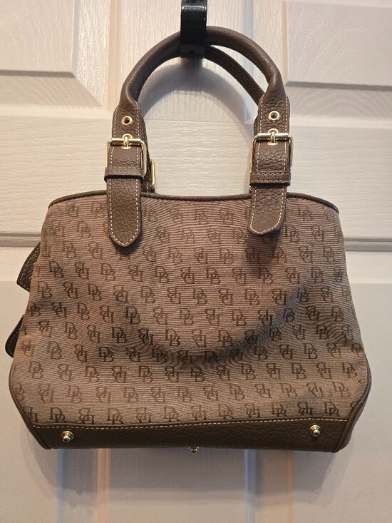 Dooney & Bourke Handbags - Dooney & Bourke Satchel